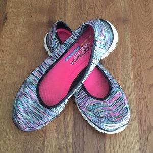 SKETCHERS wide fit memory foam air-cooled slip on